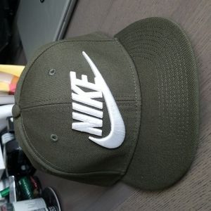 Nike Snapback Hat